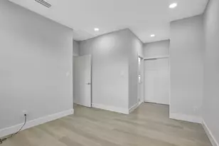 660 Cypress Club Way, Deerfield Beach, FL 33064 - Photo 23