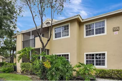 660  Cypress Club Way, Unit #D11, Deerfield Beach, FL 33064 - Photo 3