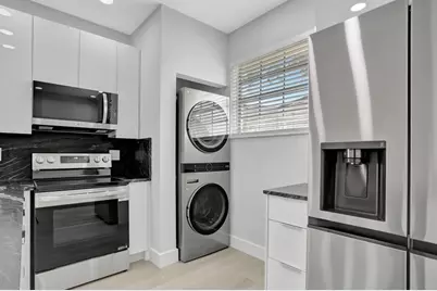 660  Cypress Club Way, Unit #D11, Deerfield Beach, FL 33064 - Photo 7