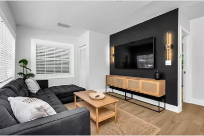 739 NE 17th Rd, Fort Lauderdale, FL 33304 - Photo 7