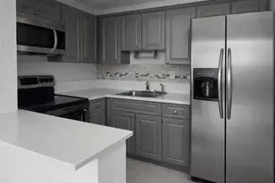 11195 SW 1st St, Miami, FL 33174 - Photo 5