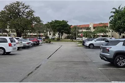 3048 E Sunrise Lakes Dr, Unit #316, Sunrise, FL 33322 - Photo 23