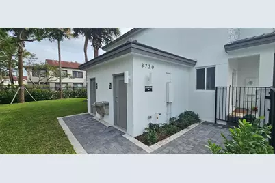 5010 SW 37th St, Unit #5010, West Park, FL 33023 - Photo 7