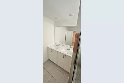 5010 SW 37th St, Unit #5010, West Park, FL 33023 - Photo 25