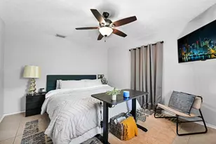 2204 NW 3rd Ave, Wilton Manors, FL 33311 - Photo 17