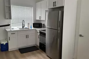 817 Tyler St, Hollywood, FL 33019 - Photo 7