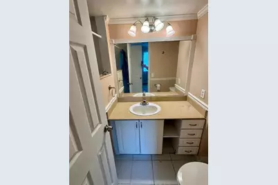 2104 S Cypress Bend Dr, Unit #404, Pompano Beach, FL 33069 - Photo 7