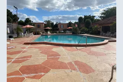 7200  Fairway Dr, Unit #H 12, Miami Lakes, FL 33014 - Photo 11