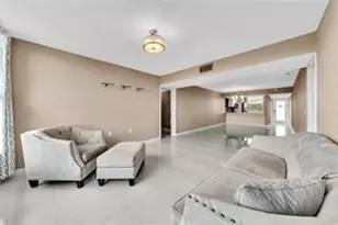 1520 Whitehall Dr, Davie, FL 33324 - Photo 29