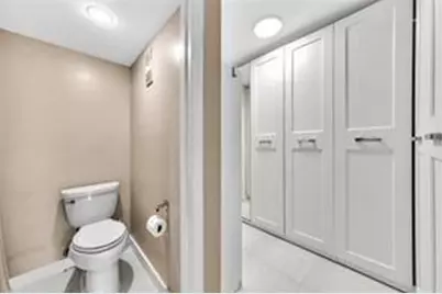 1520  Whitehall Dr, Unit #405, Davie, FL 33324 - Photo 23