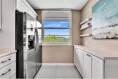 1520  Whitehall Dr, Unit #405, Davie, FL 33324 - Photo 5