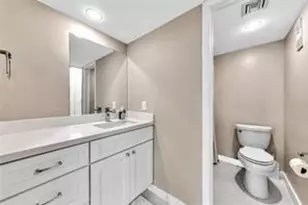 1520 Whitehall Dr, Davie, FL 33324 - Photo 21