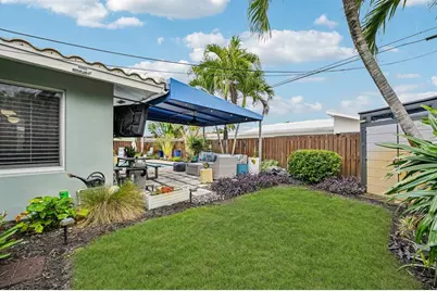 3676 NE 18th Ave, Oakland Park, FL 33334 - Photo 27