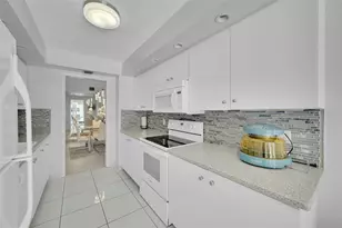 3410 Galt Ocean Dr, Fort Lauderdale, FL 33308 - Photo 11