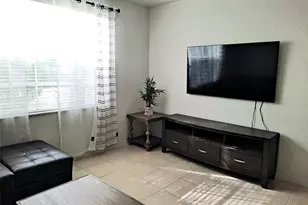 705 SW 148th Ave, Sunrise, FL 33325 - Photo 5