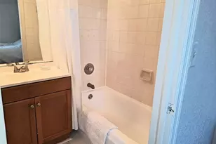 705 SW 148th Ave, Sunrise, FL 33325 - Photo 11