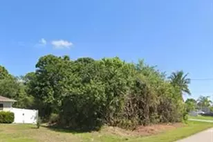 380 SW Kestor Dr, Port Saint Lucie, FL 34953 - Photo 3