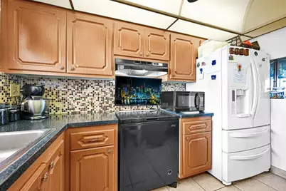 10442  Sunrise Lakes Blvd, Unit #312, Sunrise, FL 33322 - Photo 23