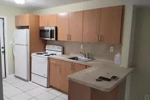 3764 NW 21st St, Lauderdale Lakes, FL 33311 - Photo 9