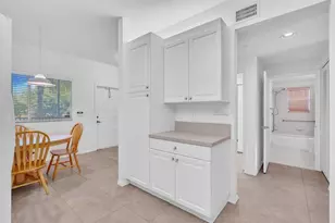 7735 Yardley Dr, Tamarac, FL 33321 - Photo 7