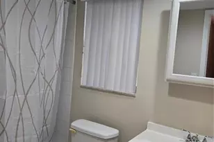 8590 Sunrise Lakes Blvd, Sunrise, FL 33322 - Photo 11