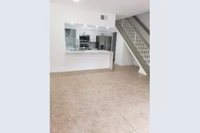 18338 NW 68th Ave, Unit #B, Hialeah, FL 33015 - Photo 3