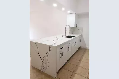 18338 NW 68th Ave, Unit #B, Hialeah, FL 33015 - Photo 7