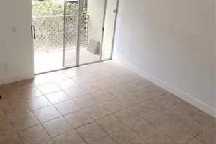 18338 NW 68th Ave, Hialeah, FL 33015 - Photo 9