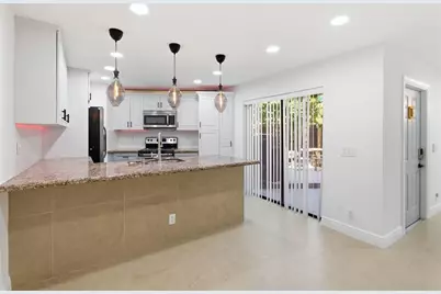 23048  Oxford Pl, Unit #A, Boca Raton, FL 33433 - Photo 11