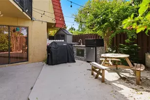 23048 Oxford Pl, Boca Raton, FL 33433 - Photo 15