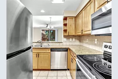 2022  Alta Meadows Lane, Unit #602, Delray Beach, FL 33444 - Photo 13