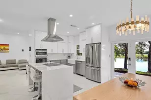 518 NW 130th Way, Pembroke Pines, FL 33028 - Photo 3