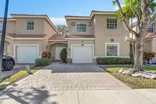 518 NW 130th Way, Pembroke Pines, FL 33028 - Photo 1