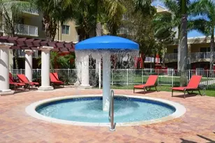 18335 NW 68th Ave, Hialeah, FL 33015 - Photo 9