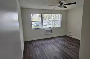 18335 NW 68th Ave, Hialeah, FL 33015 - Photo 3