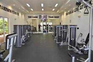 18335 NW 68th Ave, Hialeah, FL 33015 - Photo 11