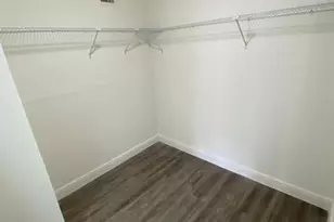 18335 NW 68th Ave, Hialeah, FL 33015 - Photo 7