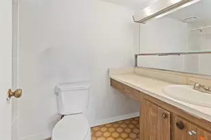 10762 La Placida Dr, Coral Springs, FL 33065 - Photo 11