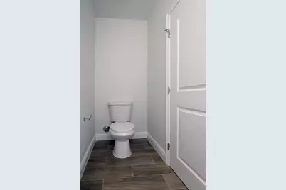 333 NW 41st St, Unit #329, Oakland Park, FL 33309 - Photo 7