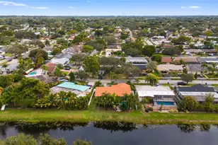 5207 SW 120th Ave, Cooper City, FL 33330 - Photo 9