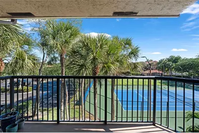 8801  Wiles Rd, Coral Springs, FL 33067 - Photo 13
