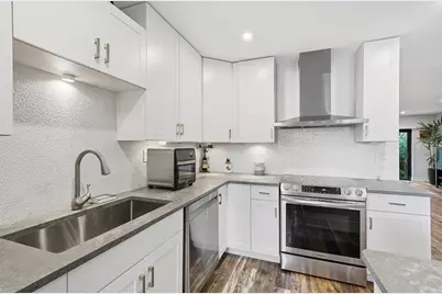 261 NE 16th Pl, Unit #305, Fort Lauderdale, FL 33305 - Photo 13