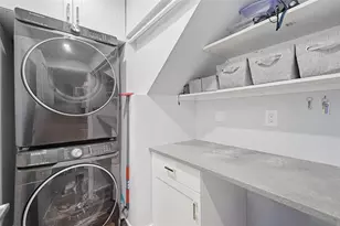 261 NE 16th Pl, Fort Lauderdale, FL 33305 - Photo 17