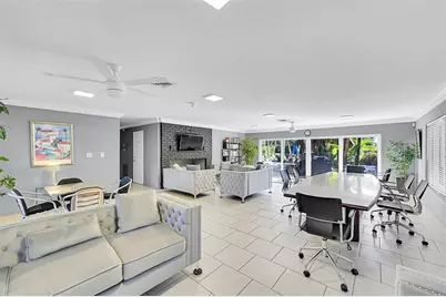 1920 NE 1st Terrace, Unit #212H, Wilton Manors, FL 33305 - Photo 23