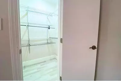 628 NE 8th Ave, Unit #1, Fort Lauderdale, FL 33304 - Photo 11