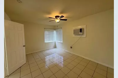 1709  Moffett St, Unit #B, Hollywood, FL 33020 - Photo 5