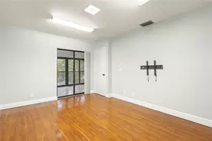 3167 Cocoplum Cir, Pompano Beach, FL 33063 - Photo 9