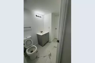 20301 W Country Club Dr, Unit #1127, Aventura, FL 33180 - Photo 17