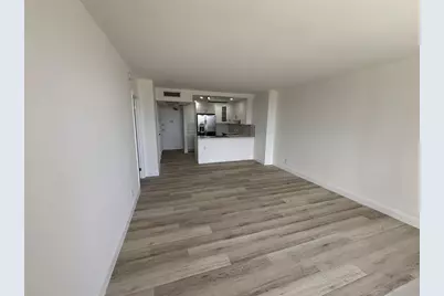 20301 W Country Club Dr, Unit #1127, Aventura, FL 33180 - Photo 9