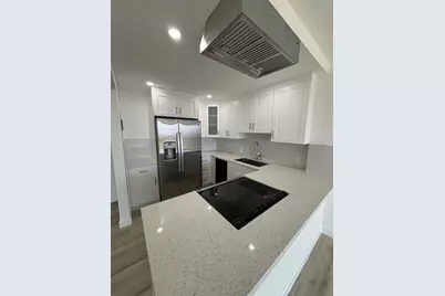 20301 W Country Club Dr, Unit #1127, Aventura, FL 33180 - Photo 7